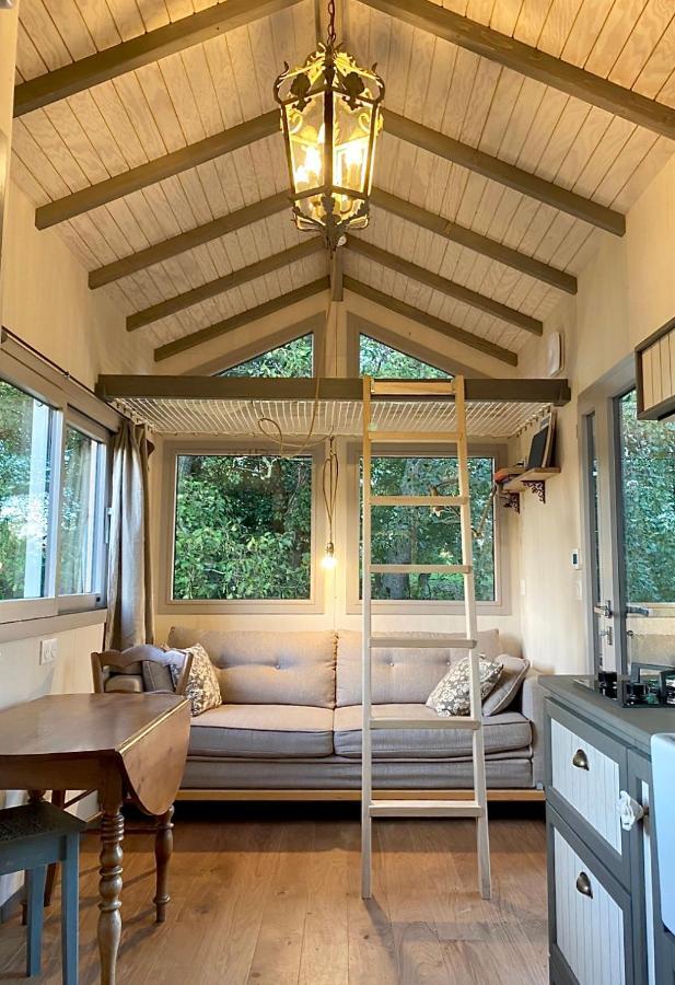 Jolie Tiny House Sous Les Grands Arbres * Cholet